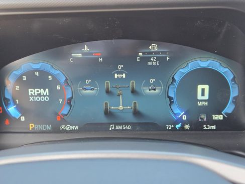 New 2025 Ford Bronco Badlands image 17