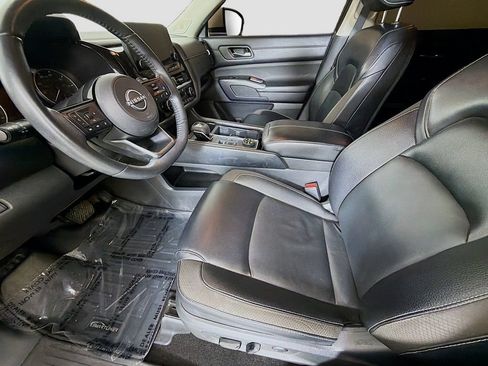 Used 2023 Nissan Pathfinder SL w/ SL Premium Package AWD/4WD image 26