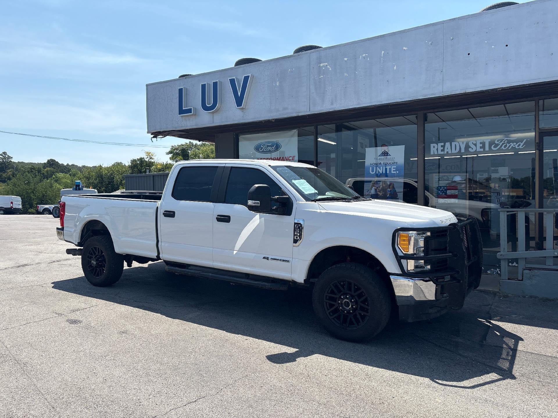 Used 2017 Ford F350 XL w/ Power Equipment Group AWD/4WD image 1