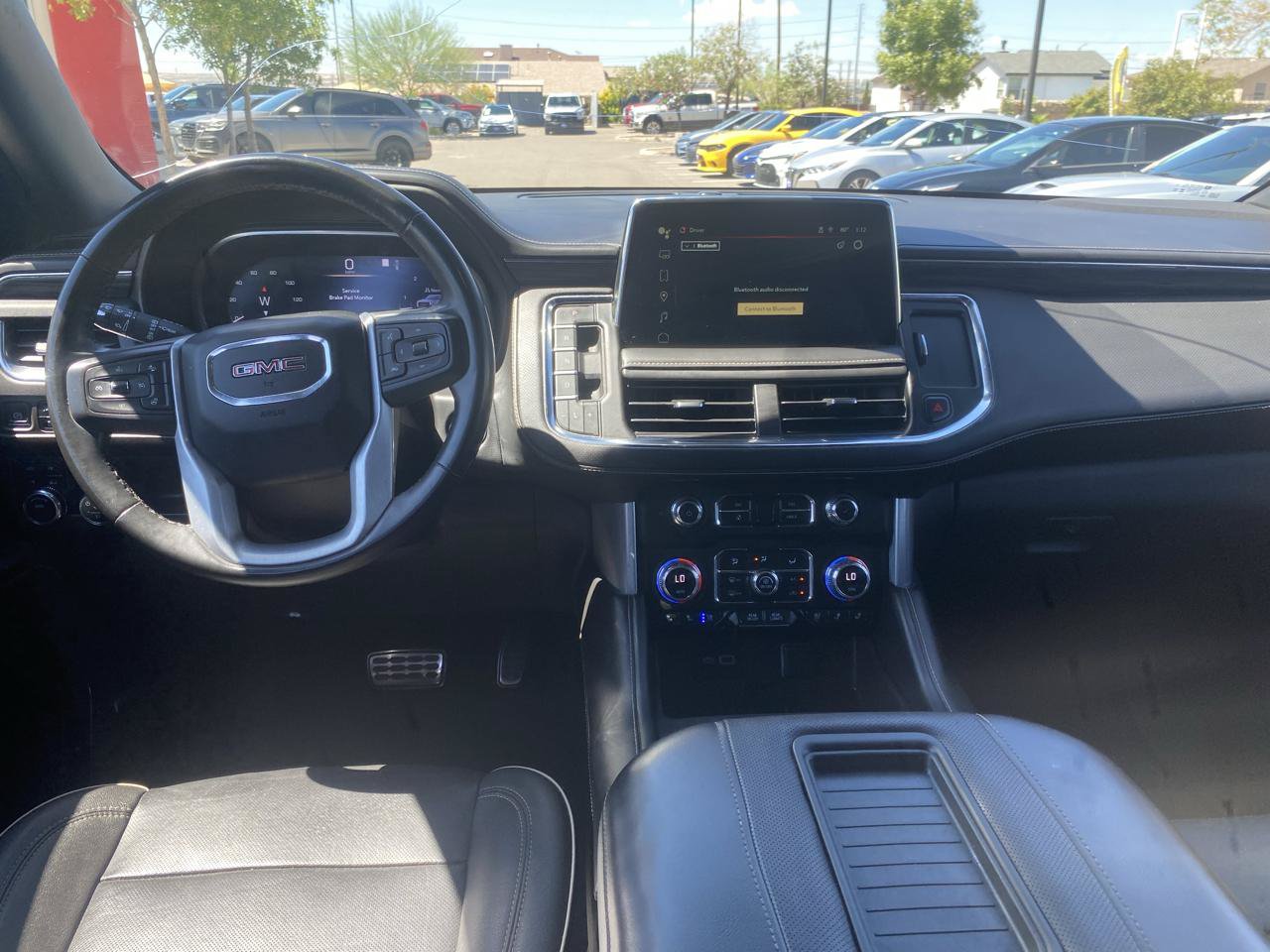 Used 2023 GMC Yukon XL SLT w/ SLT Premium Package AWD/4WD image 25