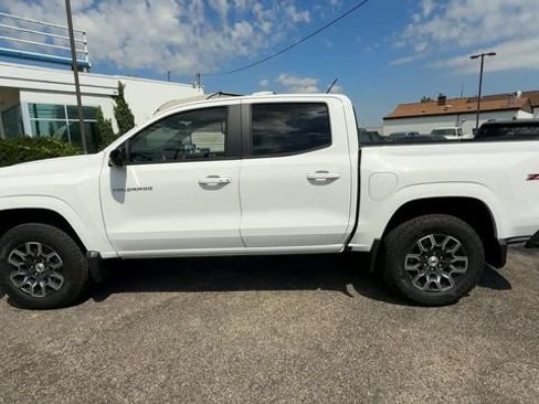 Used 2024 Chevrolet Colorado Z71 w/ Z71 Convenience Package 2 AWD/4WD image 5