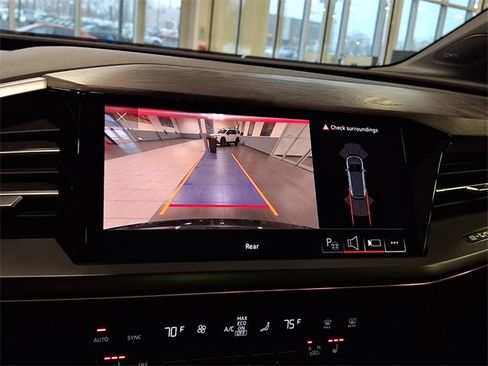 Used 2023 Audi Q4 e-tron Premium Plus image 17