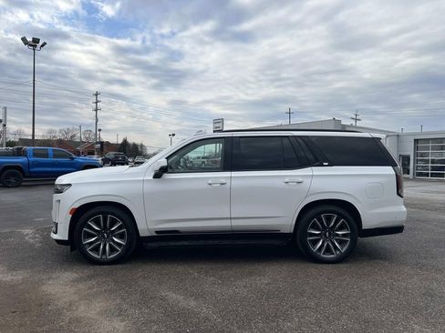 Used 2023 Cadillac Escalade Sport Platinum image 4