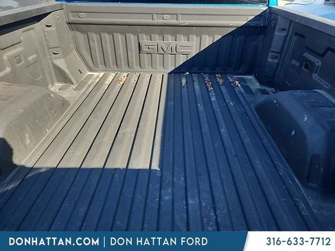 Used 2023 GMC Sierra 1500 Elevation w/ LPO, Elevation Black Package image 11