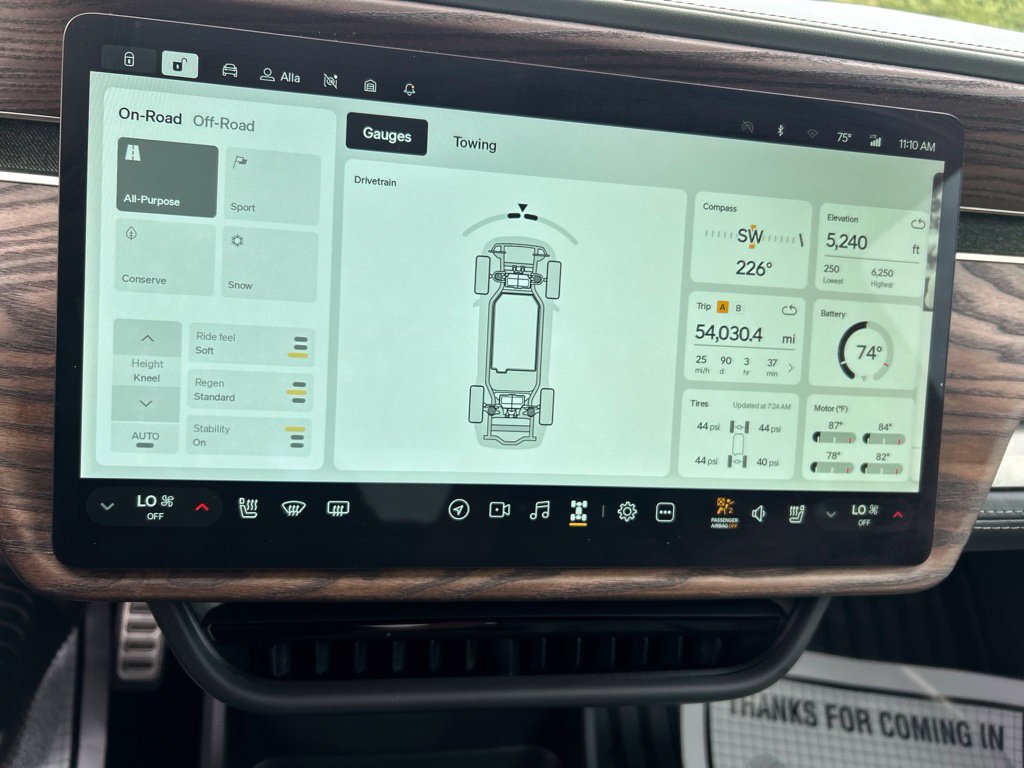 Used 2022 Rivian R1T Adventure AWD/4WD image 29