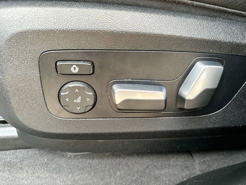 Used 2021 BMW X5 xDrive40i image 12