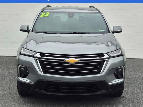 Used 2023 Chevrolet Traverse LT image 12