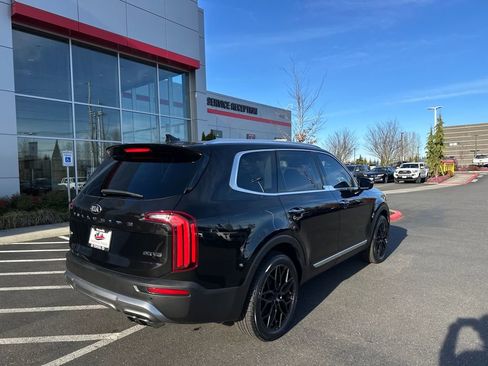 Used 2021 Kia Telluride SX image 3