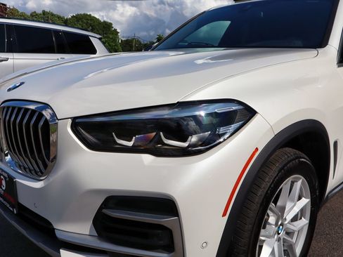 Used 2023 BMW X5 xDrive40i w/ Premium Package AWD/4WD image 11