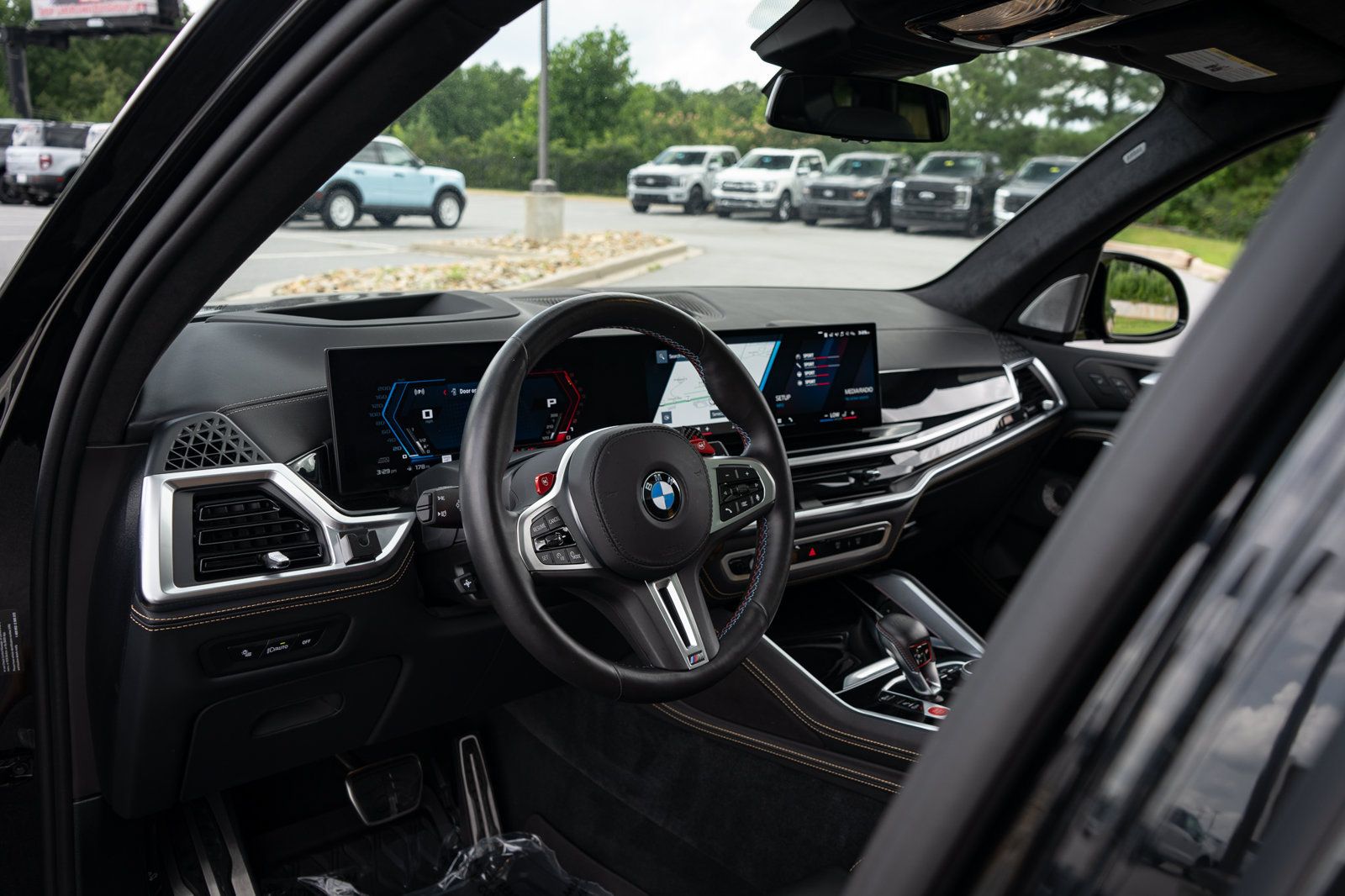 Used 2026 BMW X5 M Competition w/ Executive Package AWD/4WD image 25