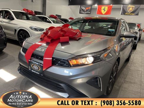 Used 2024 Kia Forte LXS FWD image 29