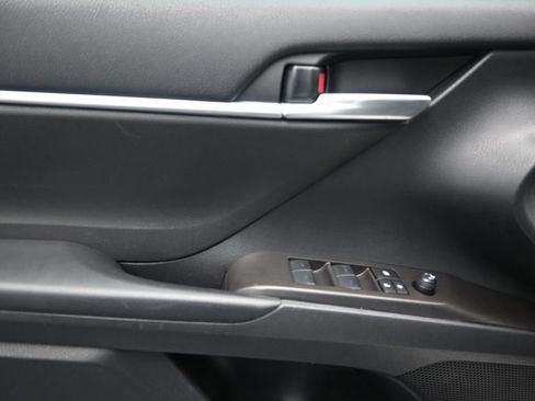 Used 2023 Toyota Camry SE w/ Audio Upgrade Package image 17