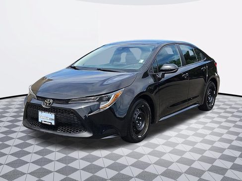 Used 2022 Toyota Corolla LE FWD image 2