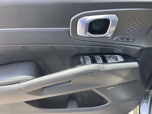Certified 2023 Kia Sorento SX AWD/4WD image 25