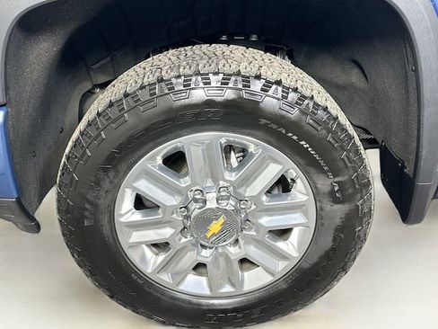 Used 2025 Chevrolet Silverado 2500 High Country w/ Technology Package image 34