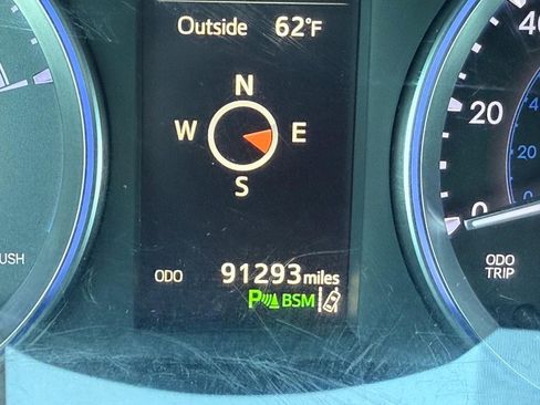 Used 2019 Toyota Highlander Limited Platinum image 24