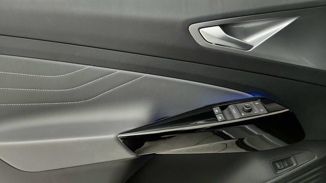 Used 2023 Volkswagen ID.4 S RWD image 50