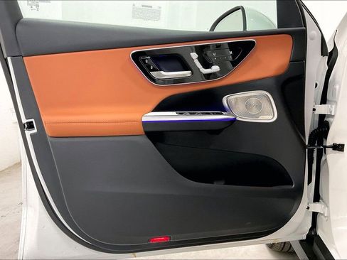 New 2026 Mercedes-Benz GLC 300 image 10