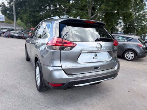 Used 2017 Nissan Rogue SV FWD image 7