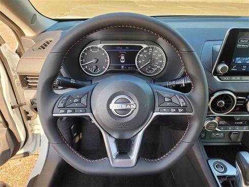 New 2025 Nissan Sentra SR w/ Midnight Edition image 13