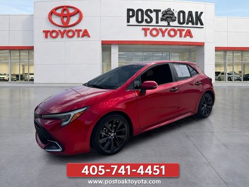 Used 2023 Toyota Corolla XSE FWD image 5
