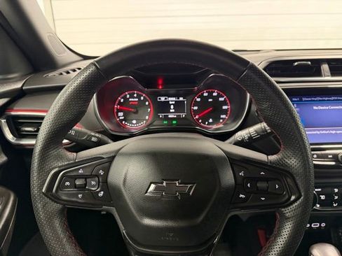 Used 2023 Chevrolet TrailBlazer RS w/ Convenience Package FWD image 13