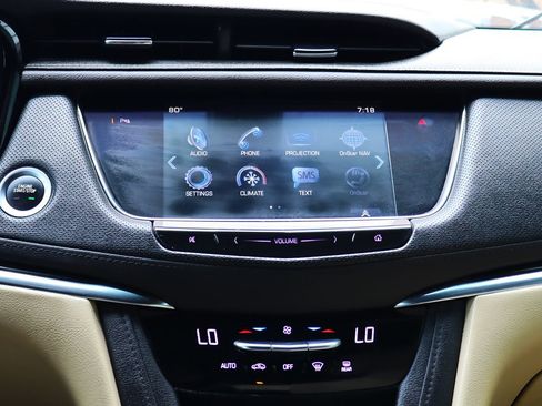 Used 2019 Cadillac XT5 FWD image 45