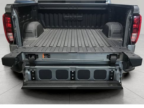 Used 2026 GMC Sierra 1500 Elevation w/ Elevation Premium Package image 15