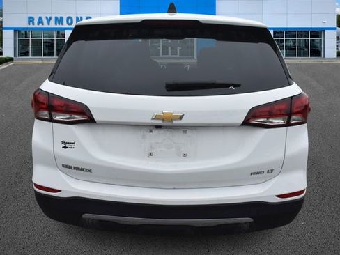 Used 2023 Chevrolet Equinox LT image 4