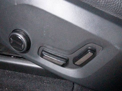 Used 2022 Volvo XC60 T8 Inscription Expression image 20