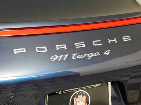 Certified 2017 Porsche 911 Targa 4 AWD/4WD image 20