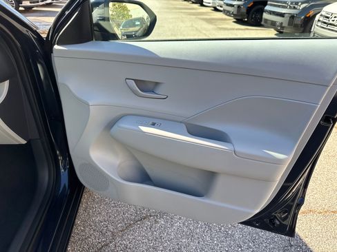 New 2026 Hyundai Kona SE image 14