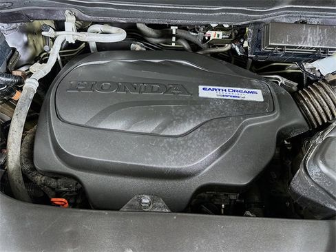 Certified 2019 Honda Pilot Touring image 35