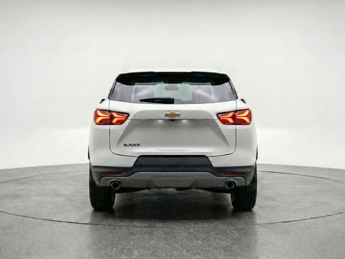 Used 2025 Chevrolet Blazer LT FWD image 7