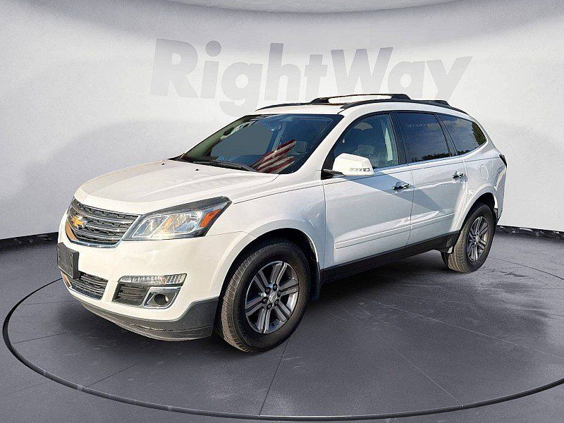 Used 2017 Chevrolet Traverse LT FWD image 1