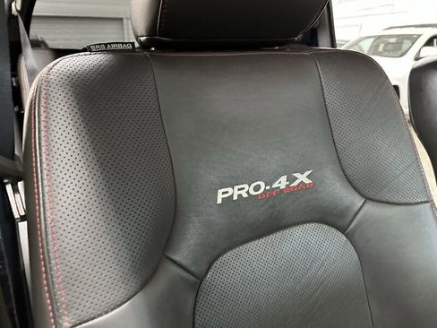 Used 2011 Nissan Xterra PRO-4X w/ Pro-4x Leather Pkg AWD/4WD image 24