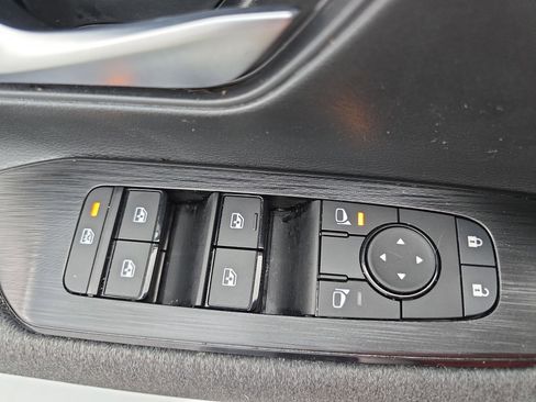 Certified 2025 Nissan Kicks SV AWD/4WD image 26