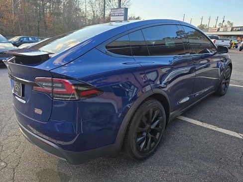Used 2022 Tesla Model X Plaid image 5
