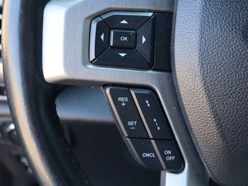 Used 2019 Ford F150 Platinum w/ Equipment Group 701A Luxury AWD/4WD image 13