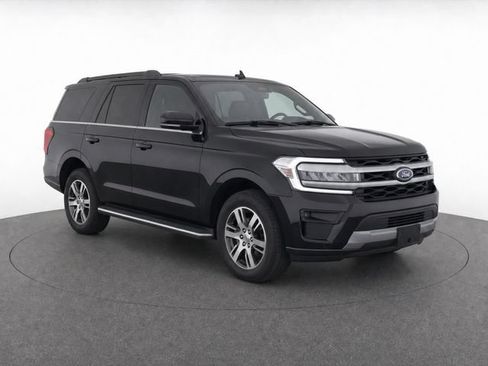 Used 2023 Ford Expedition XLT RWD image 16