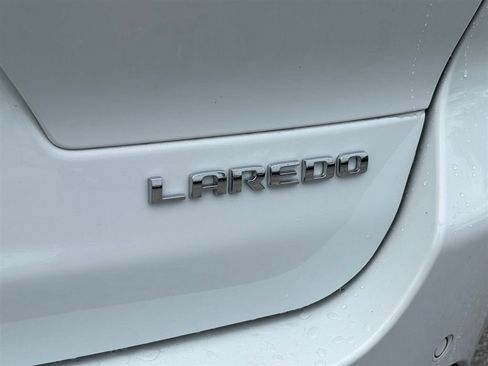 Used 2021 Jeep Grand Cherokee L Laredo w/ Luxury Tech Group I AWD/4WD image 26