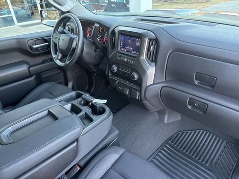 Used 2025 Chevrolet Silverado 1500 Custom Trail Boss w/ LPO, Dark Essentials Package image 15
