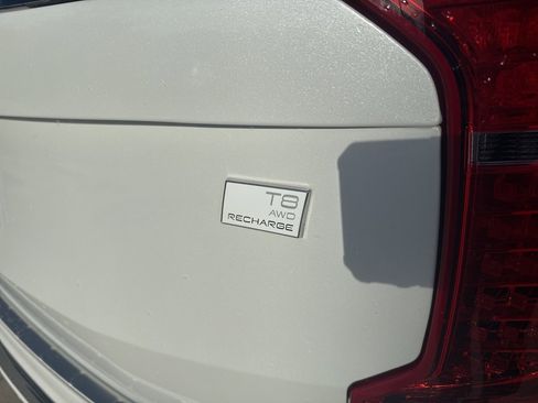 Used 2024 Volvo XC90 T8 Plus w/ Protection Package Premier image 7