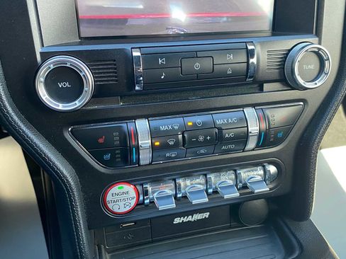 Used 2017 Ford Mustang Premium image 21