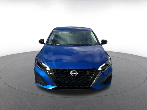 Used 2025 Nissan Altima 2.5 SR image 4