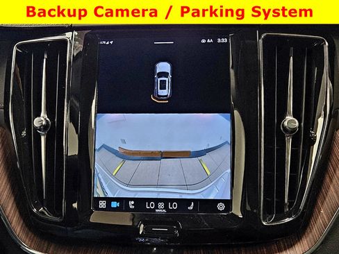 Used 2023 Volvo XC60 B6 Ultimate w/ Protection Package Premier image 24