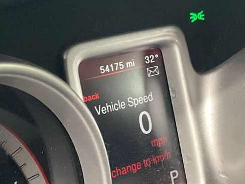 Used 2020 Dodge Journey SE w/ SE Popular Equipment Group FWD image 6