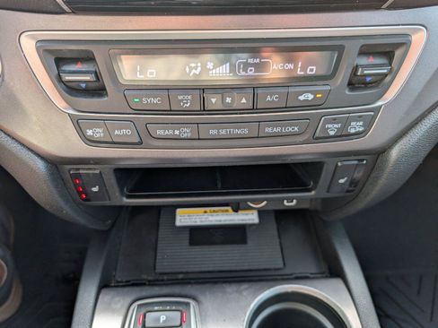 Used 2021 Honda Pilot Special Edition image 22
