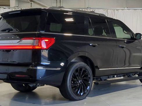 Used 2020 Lincoln Navigator Reserve w/ Equipment Group 208A Reserve AWD/4WD image 10