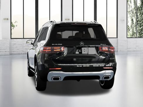 Used 2026 Mercedes-Benz GLB 250 4MATIC image 26